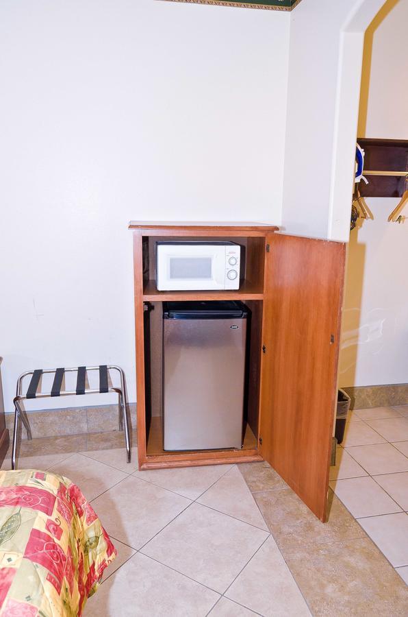 Texas Inn And Suites - Rio Grande Valley Edinburg Zewnętrze zdjęcie